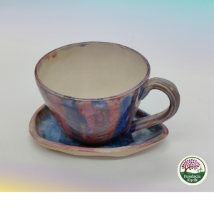Filiżanka ceramiczna z talerzykiem 300 ml – ręcznie wykonany komplet w pastelowych barwach