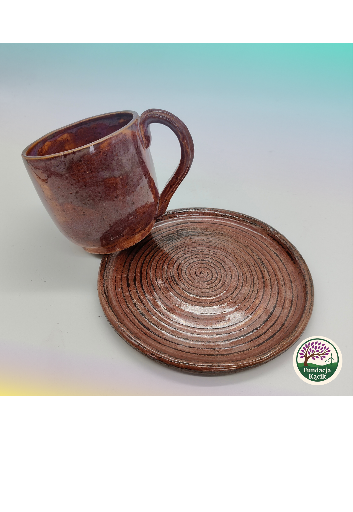 Filiżanka ceramiczna z okrągłym talerzykiem 360 ml – ręcznie wykonany komplet