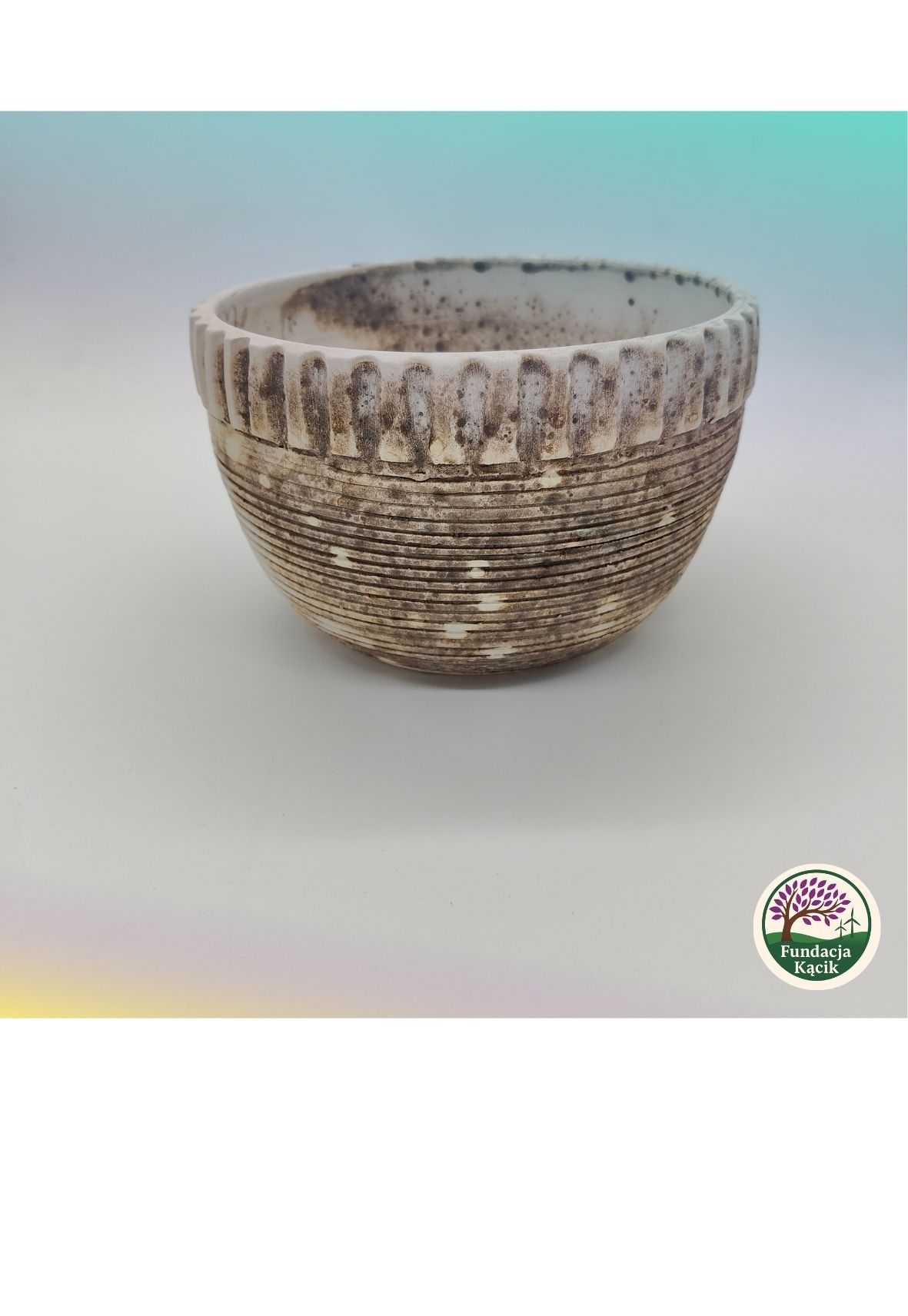 Doniczka ceramiczna RAUGO – ręcznie toczona na kole garncarskim